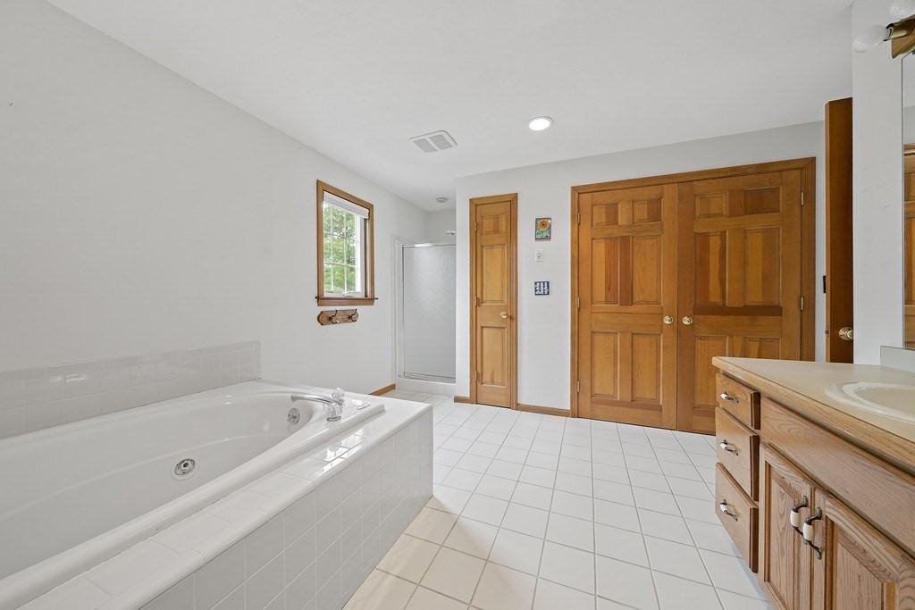15 Kensington Dr, Canton, MA 02021 - Image 19