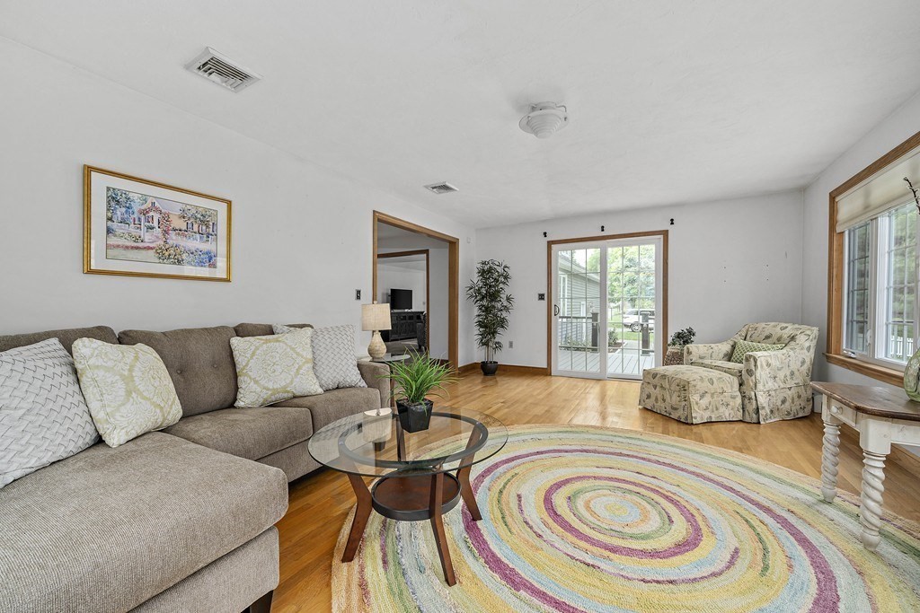 15 Kensington Dr, Canton, MA 02021 - Image 10