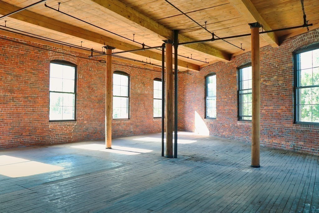 81 Holly Street, Lawrence, MA 01841 - Image 12