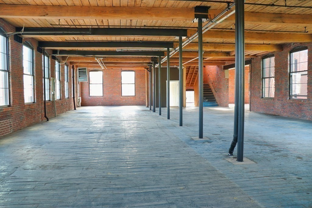 81 Holly Street, Lawrence, MA 01841 - Image 13