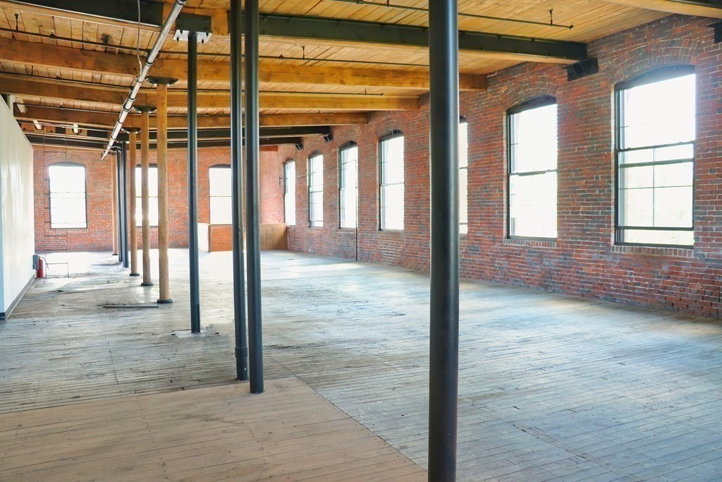 81 Holly Street, Lawrence, MA 01841 - Image 15