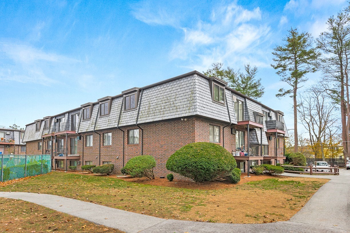 38 Main Street Unit 15, North Reading, MA 01864 - Image 31