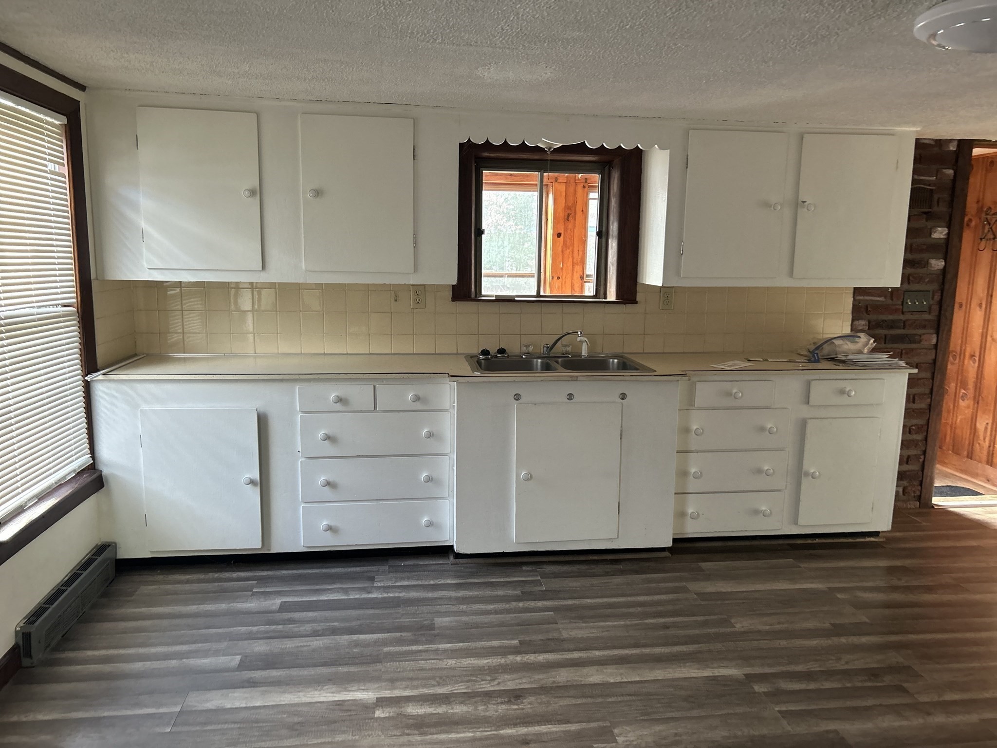 72 Homeward Ave, Uxbridge, MA 01569 - Image 3