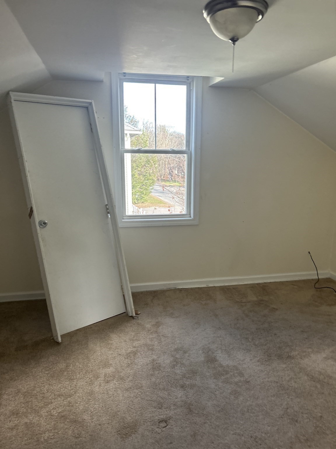 72 Homeward Ave, Uxbridge, MA 01569 - Image 8