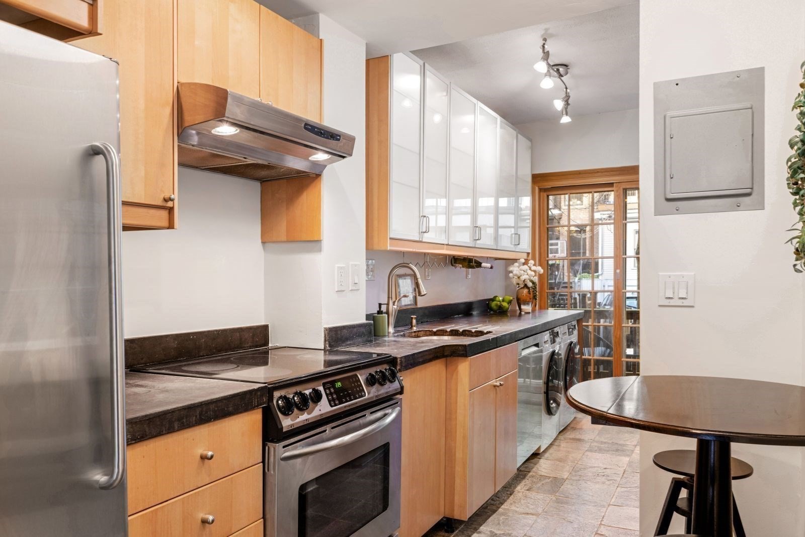 15 Concord Sq Unit A, South End, Boston, MA 02118 - Image 11