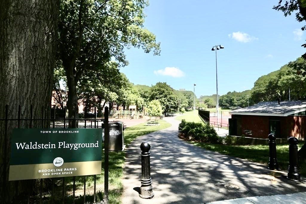 1731 Beacon St Unit 1502, Brookline, MA 02445 - Image 25