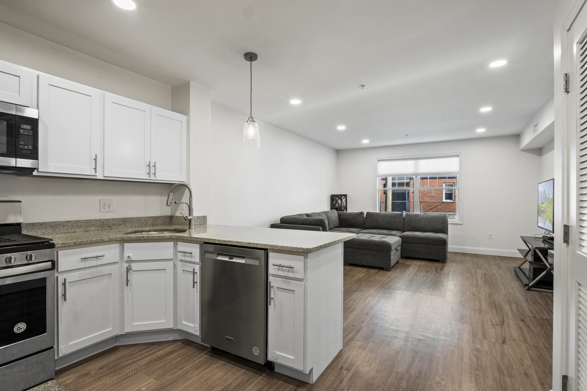 693 Western Avenue Unit 101, Lynn, MA 01905 - Image 9