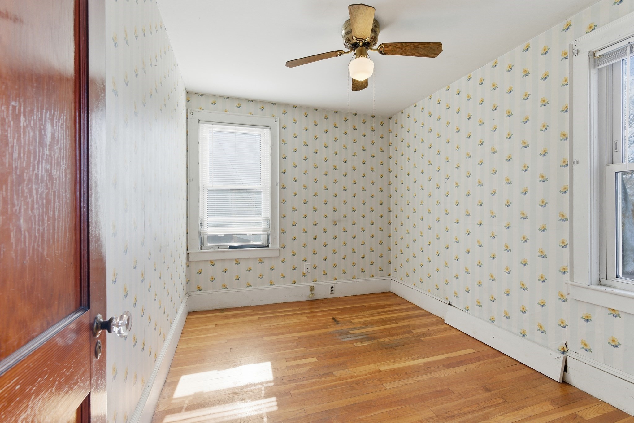 284 Beacon St, Lowell, MA 01850 - Image 12