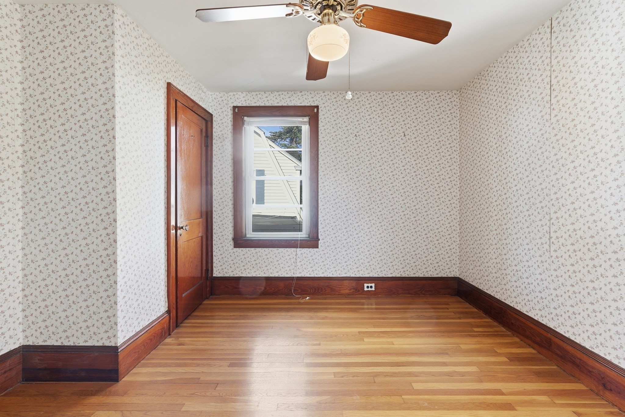 284 Beacon St, Lowell, MA 01850 - Image 14