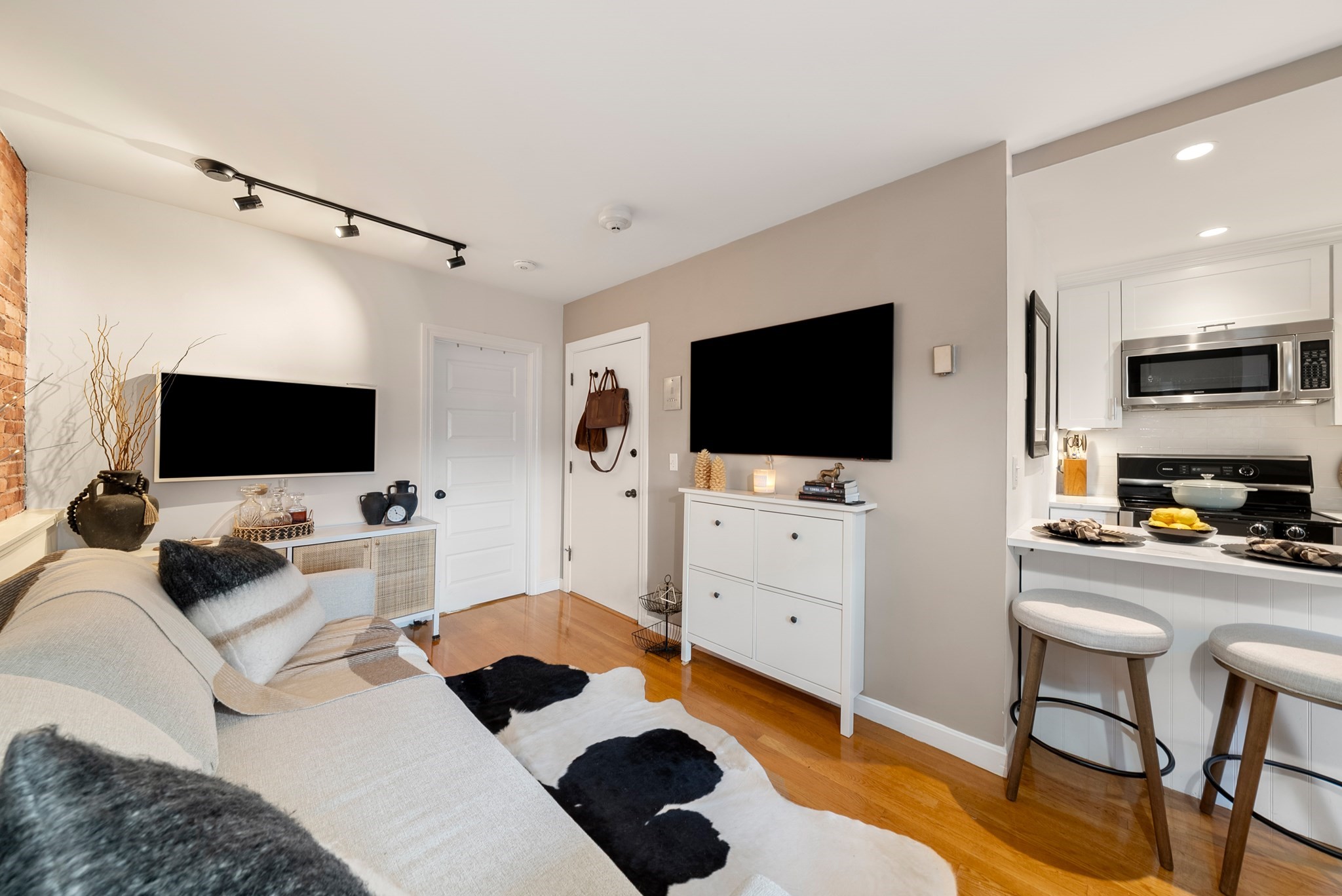 9 Hancock St Unit 5, Beacon Hill, Boston, MA 02114 - Image 6