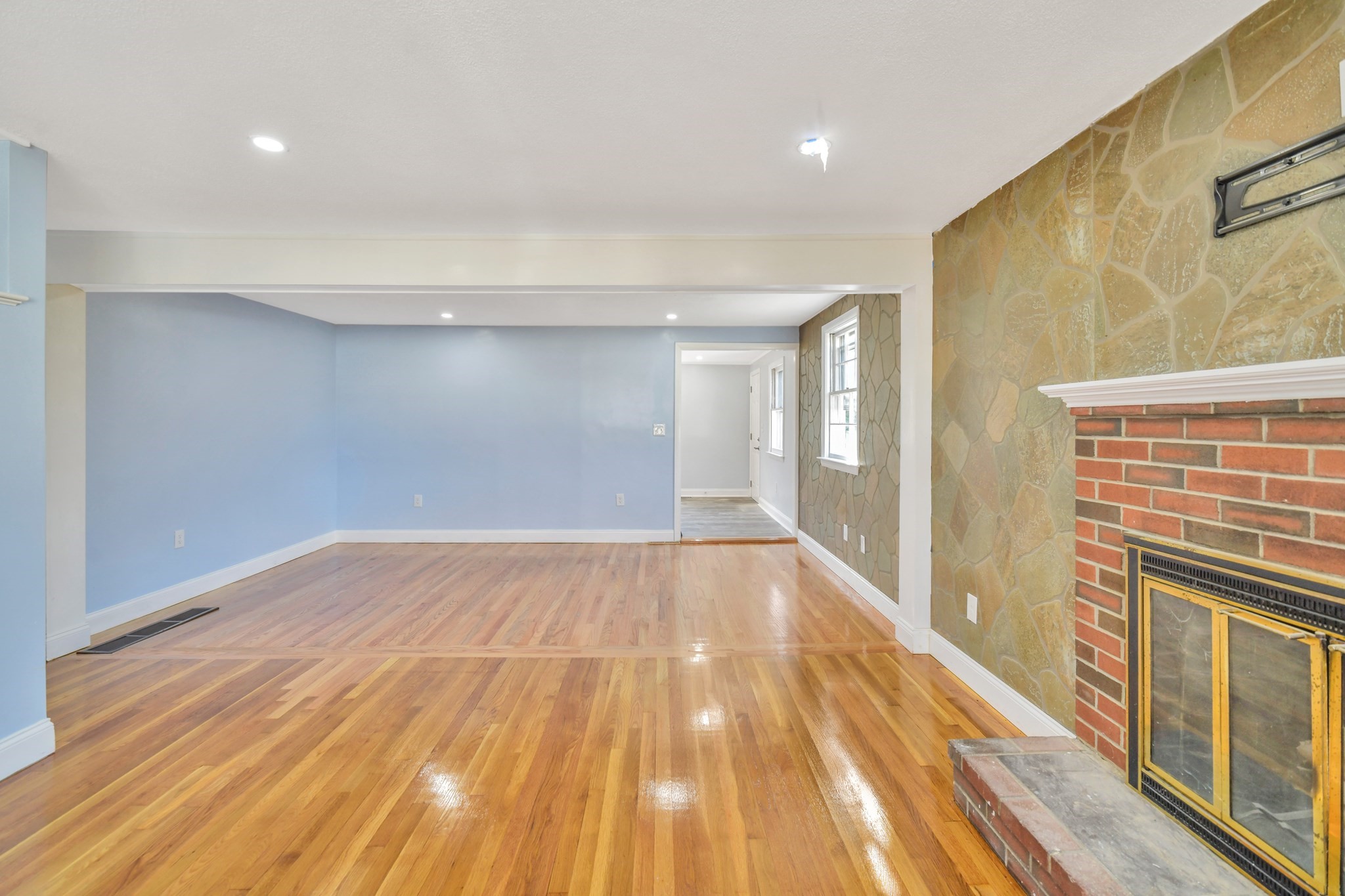 10 Fitzpatrick Ave, Brockton, MA 02301 - Image 14