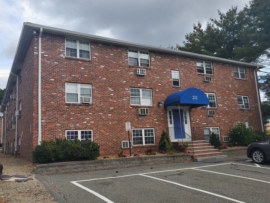 232 Low Street Unit 7, Newburyport, MA 01950 - Image 1