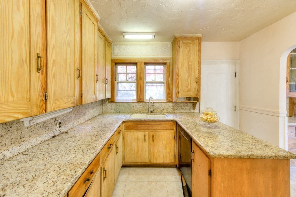 24 Hadwen Road, Worcester, MA 01602 - Image 23