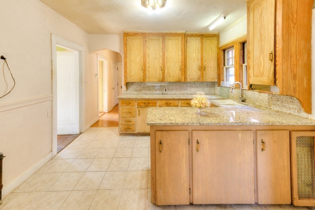 24 Hadwen Road, Worcester, MA 01602 - Image 28