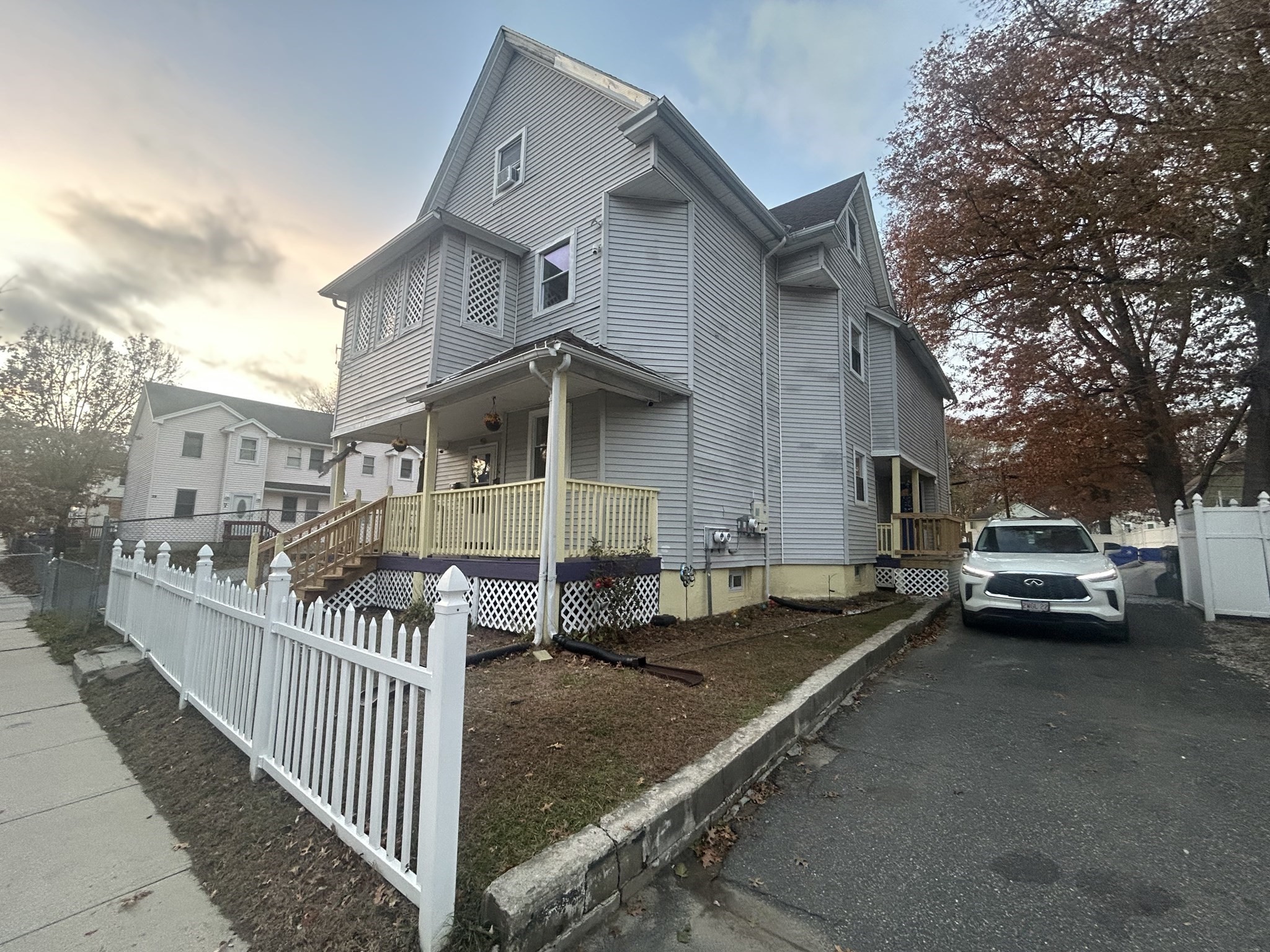 62 Washburn St, Springfield, MA 01107 - Image 1