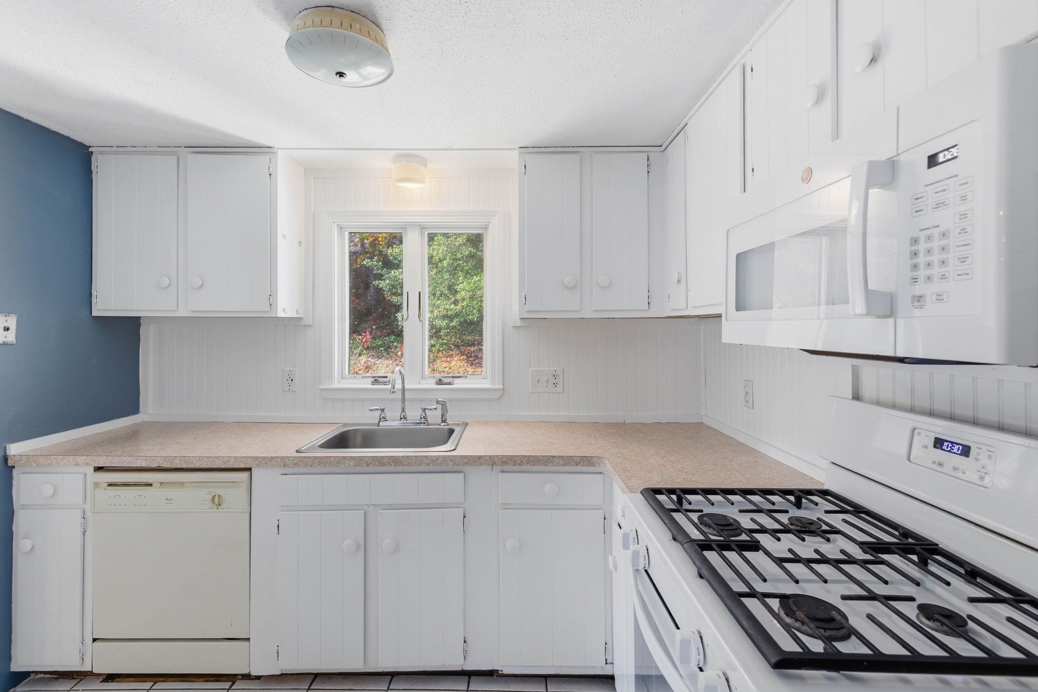 544 Cotuit Rd, Mashpee, MA 02649 - Image 12