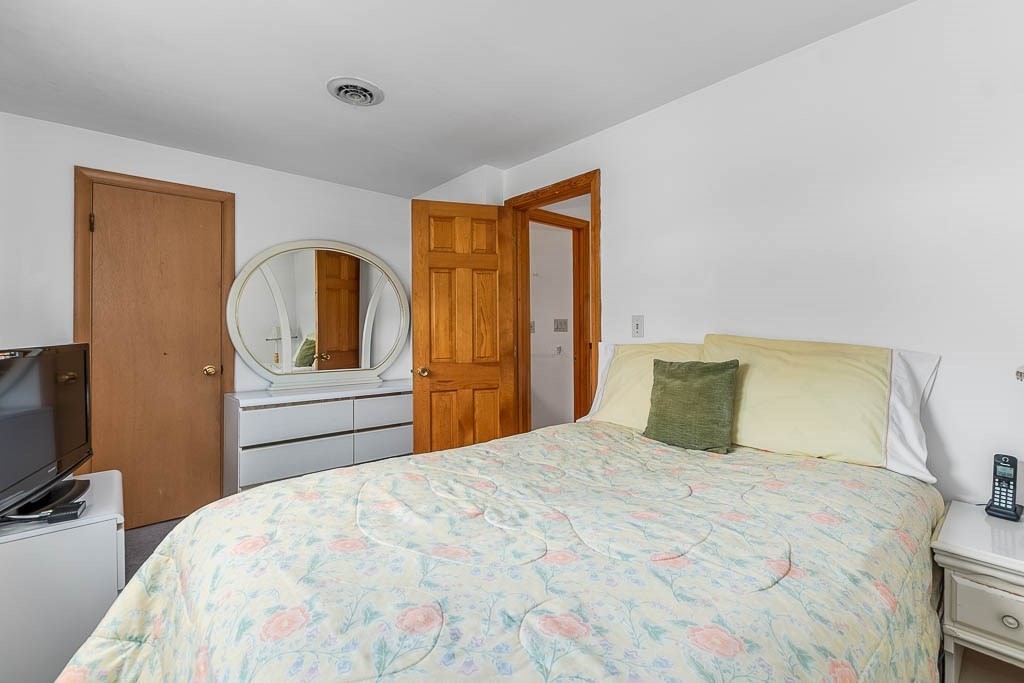 32 Johnson Rd, Stoughton, MA 02072 - Image 12