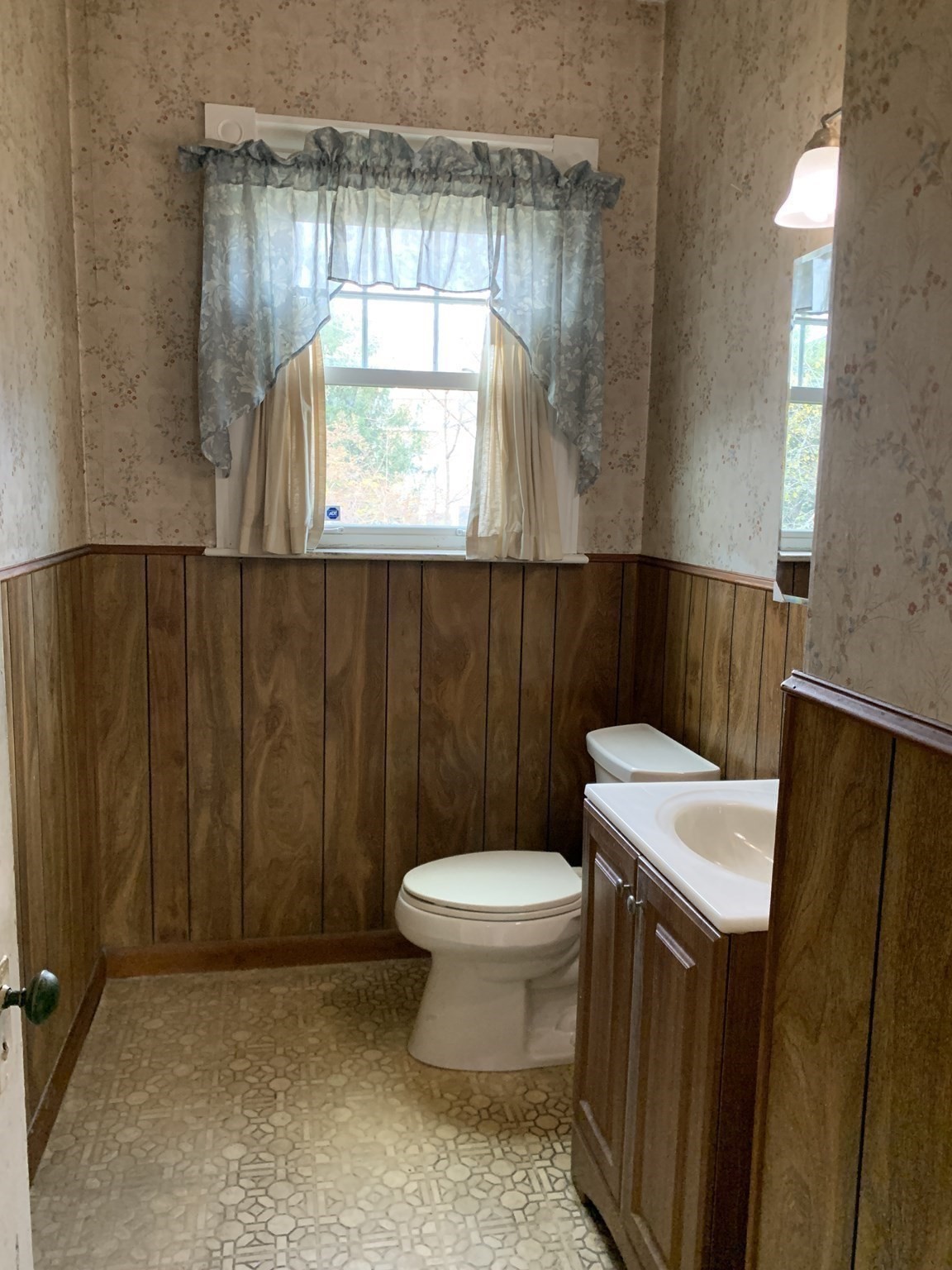 97 Hoyt Avenue, Lowell, MA 01852 - Image 26