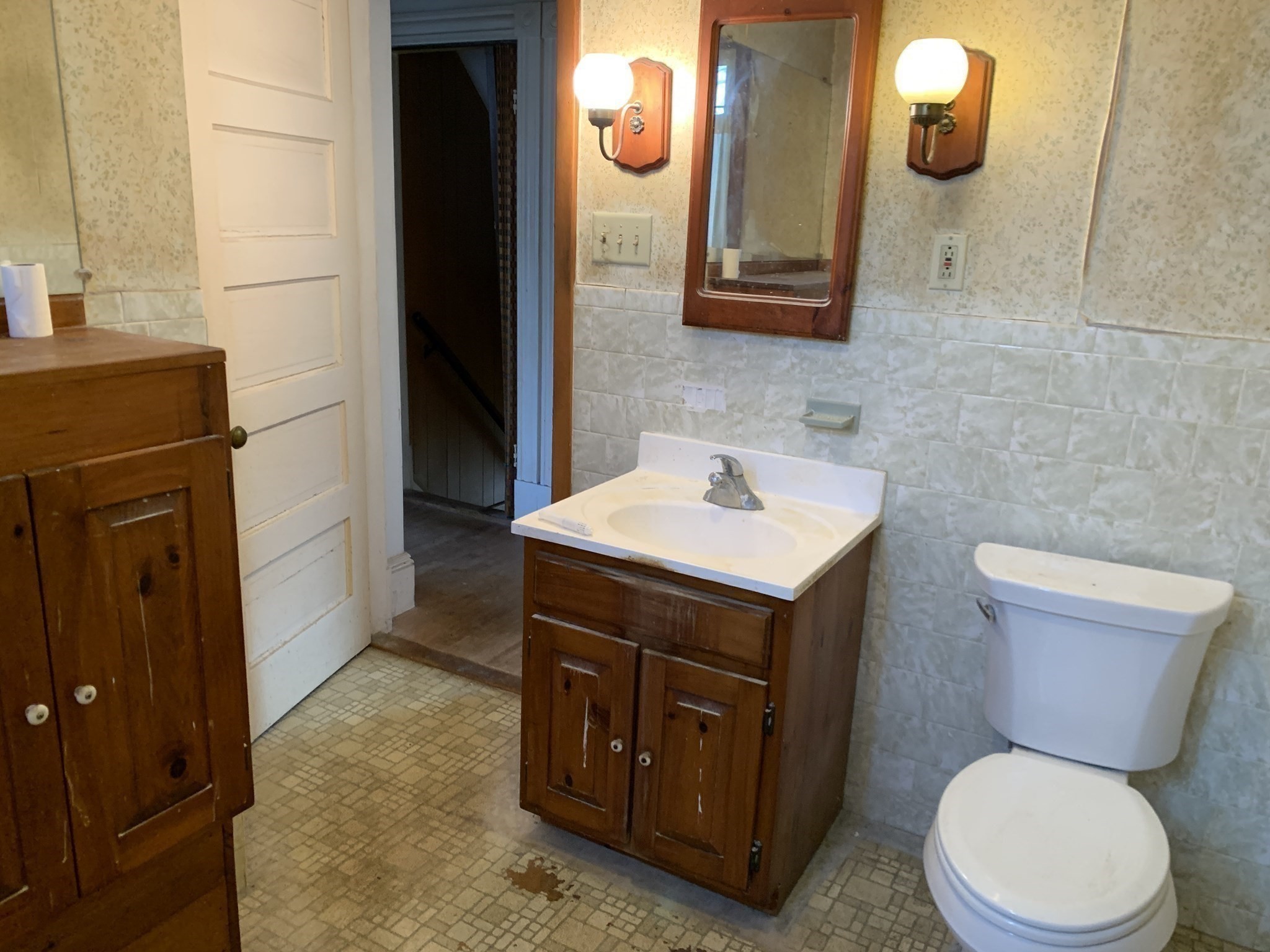 97 Hoyt Avenue, Lowell, MA 01852 - Image 28