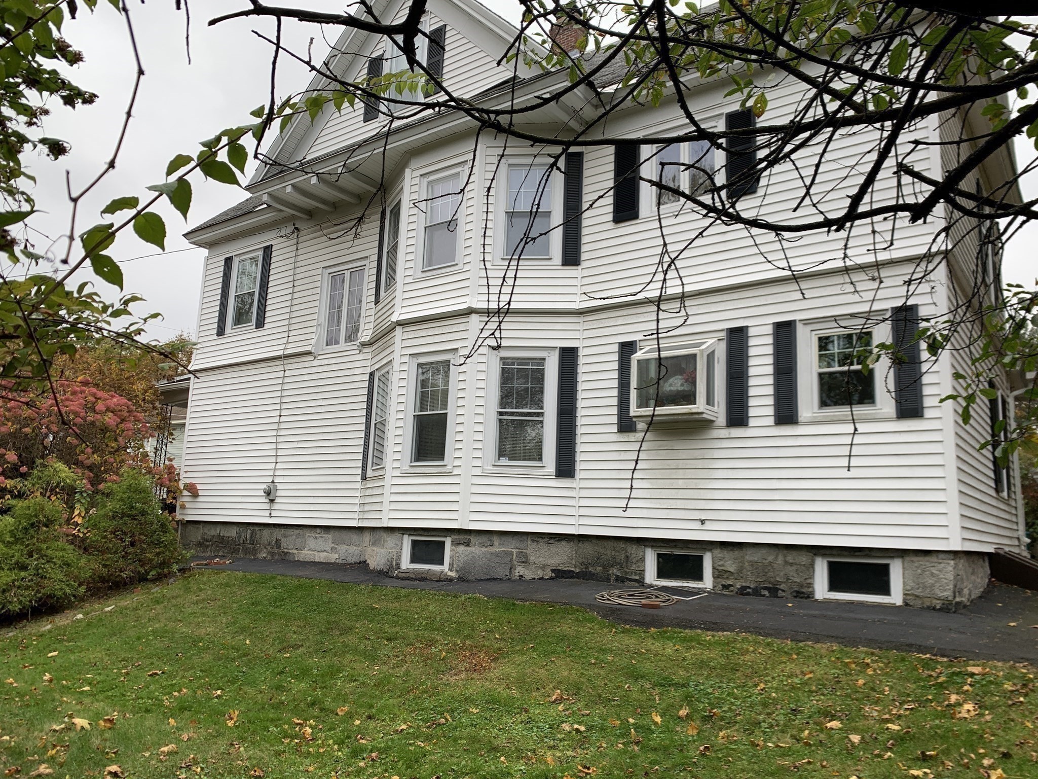 97 Hoyt Avenue, Lowell, MA 01852 - Image 4