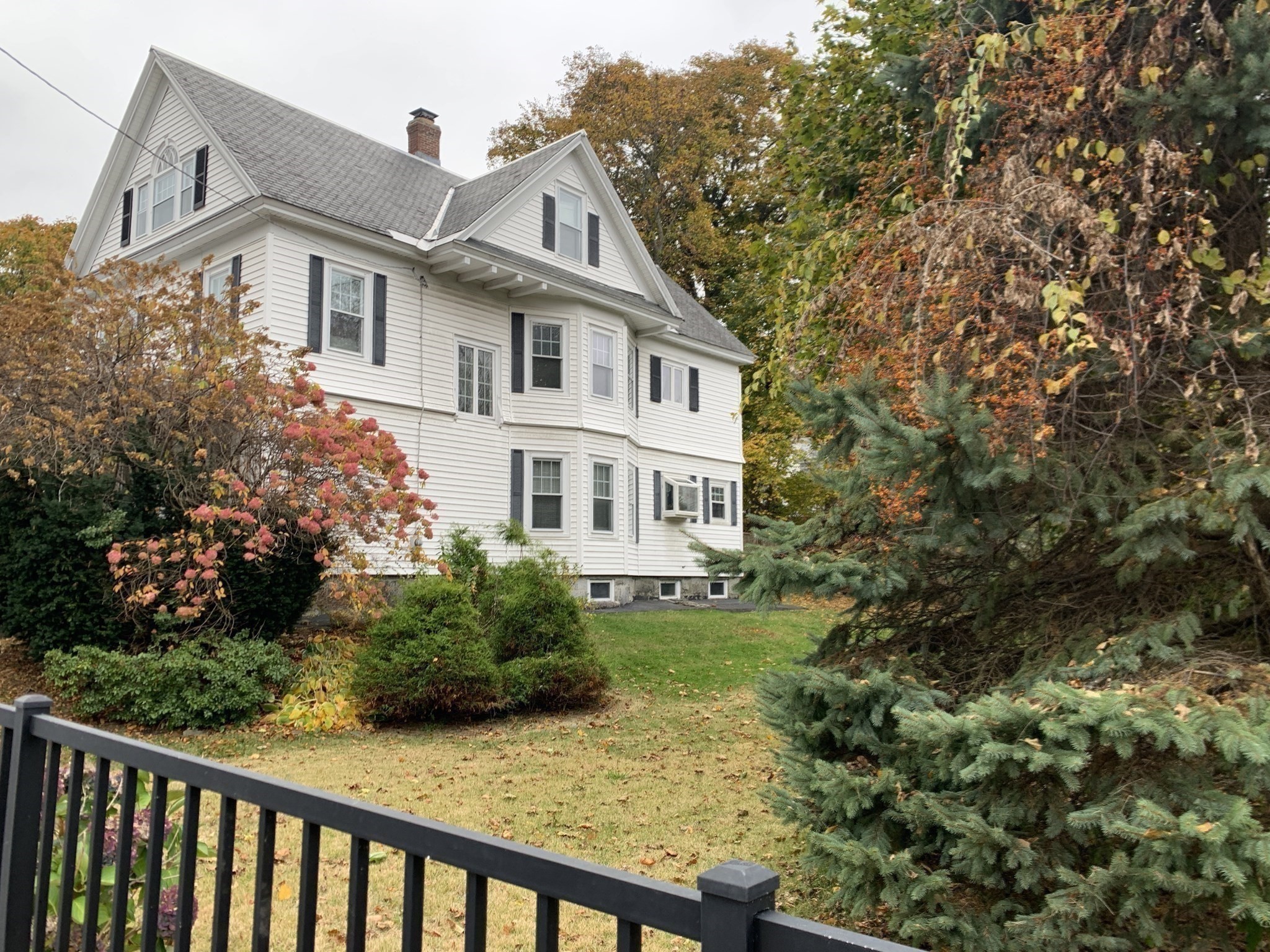 97 Hoyt Avenue, Lowell, MA 01852 - Image 6