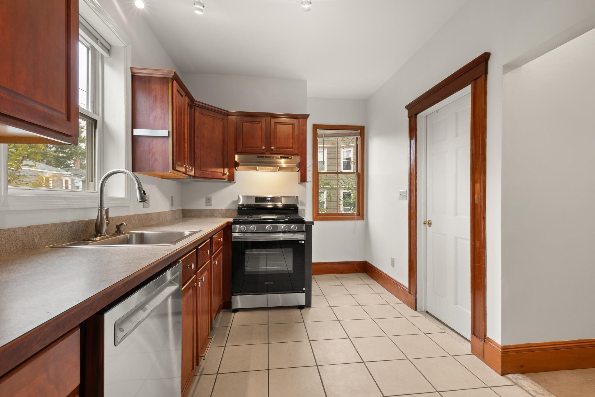 28 Highland Ave Unit 3, Somerville, MA 02143 - Image 8
