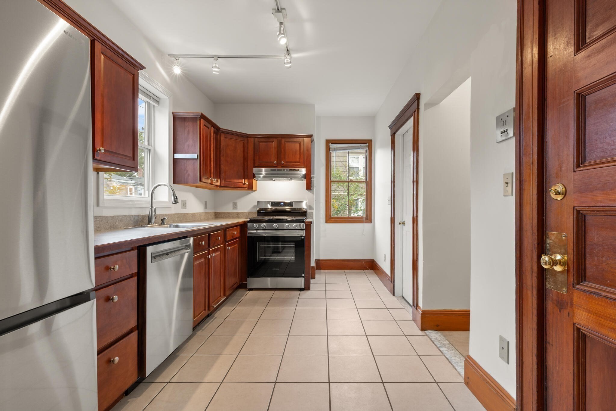 28 Highland Ave Unit 3, Somerville, MA 02143 - Image 9