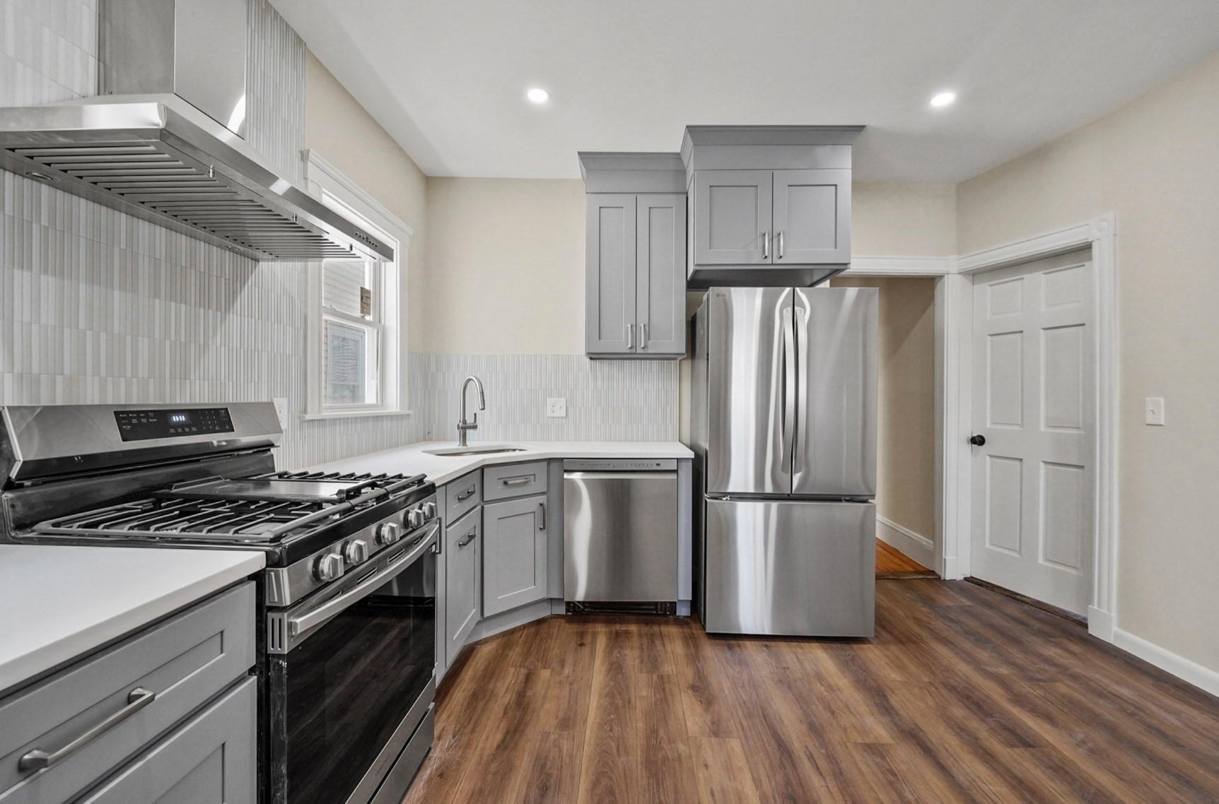 18 Lyon St Unit 2, Dorchester, Boston, MA 02122 - Image 2