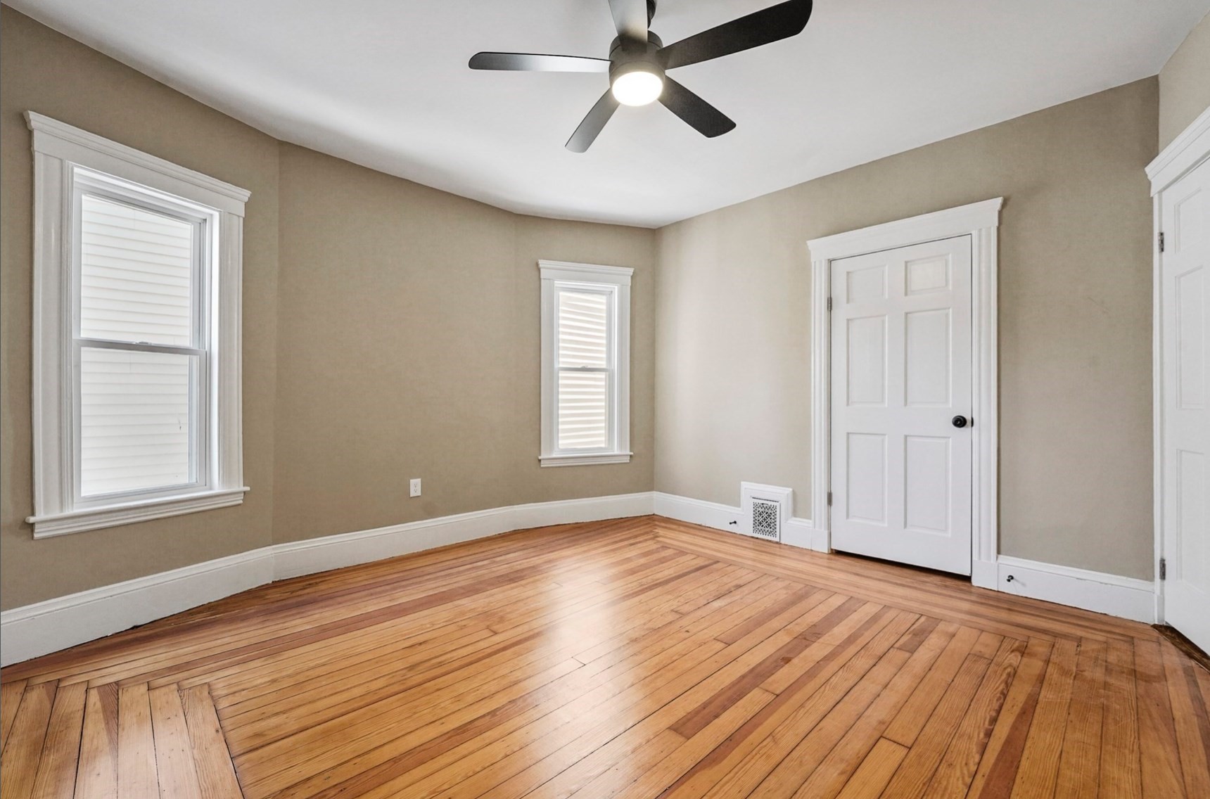 18 Lyon St Unit 2, Dorchester, Boston, MA 02122 - Image 12