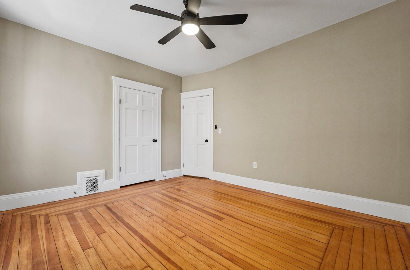 18 Lyon St Unit 2, Dorchester, Boston, MA 02122 - Image 14