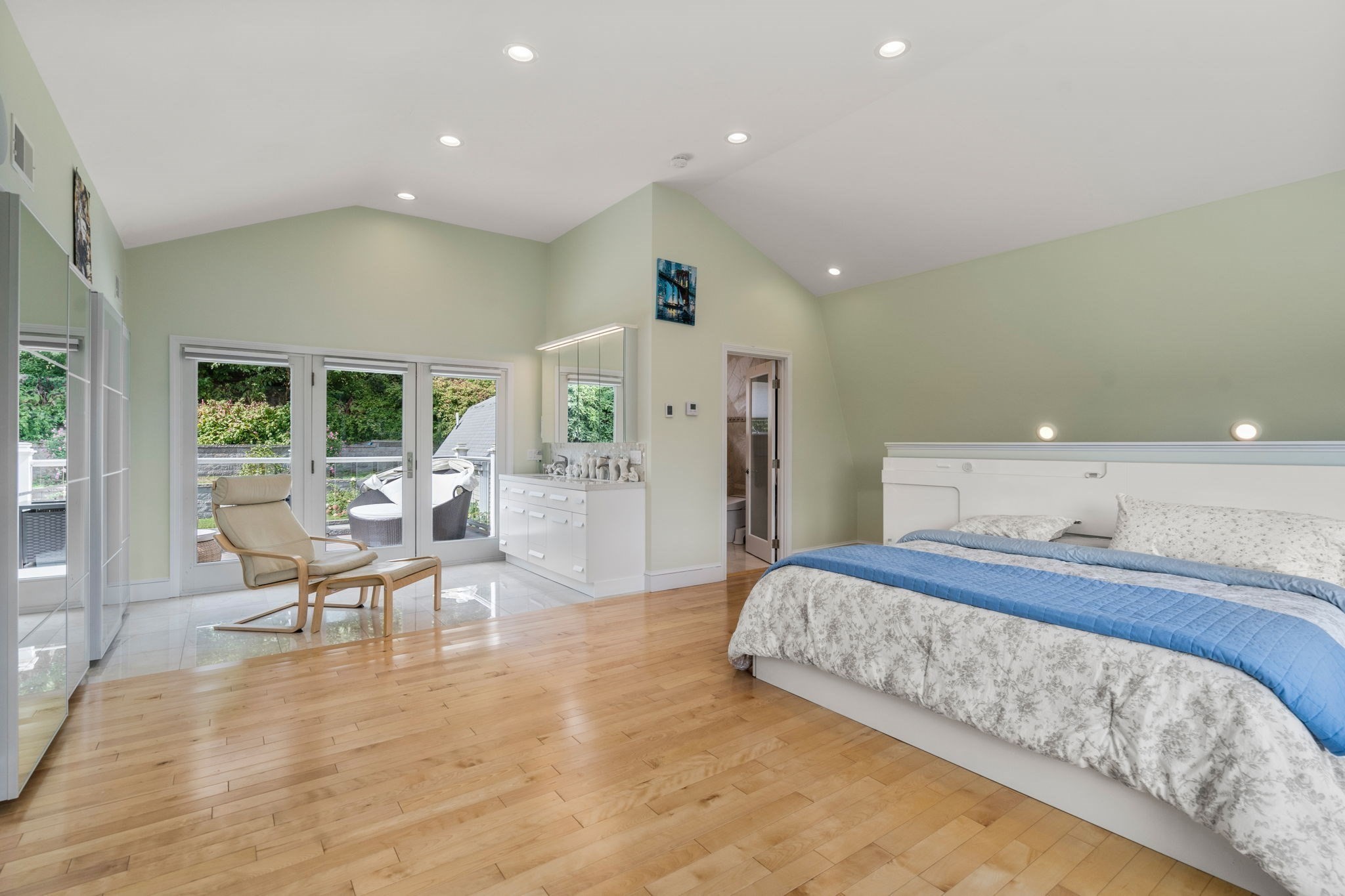 27 Hamilton Pl, Needham, MA 02494 - Image 12