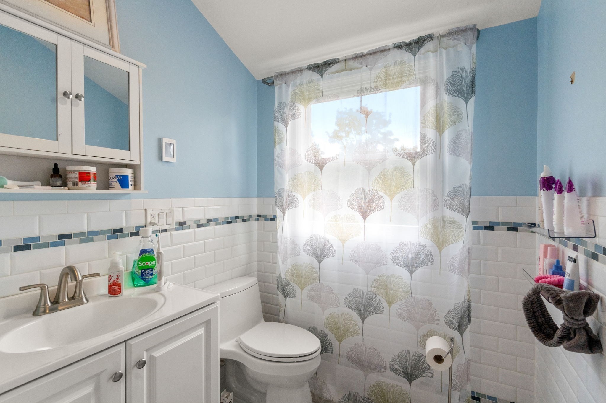 27 Hamilton Pl, Needham, MA 02494 - Image 19