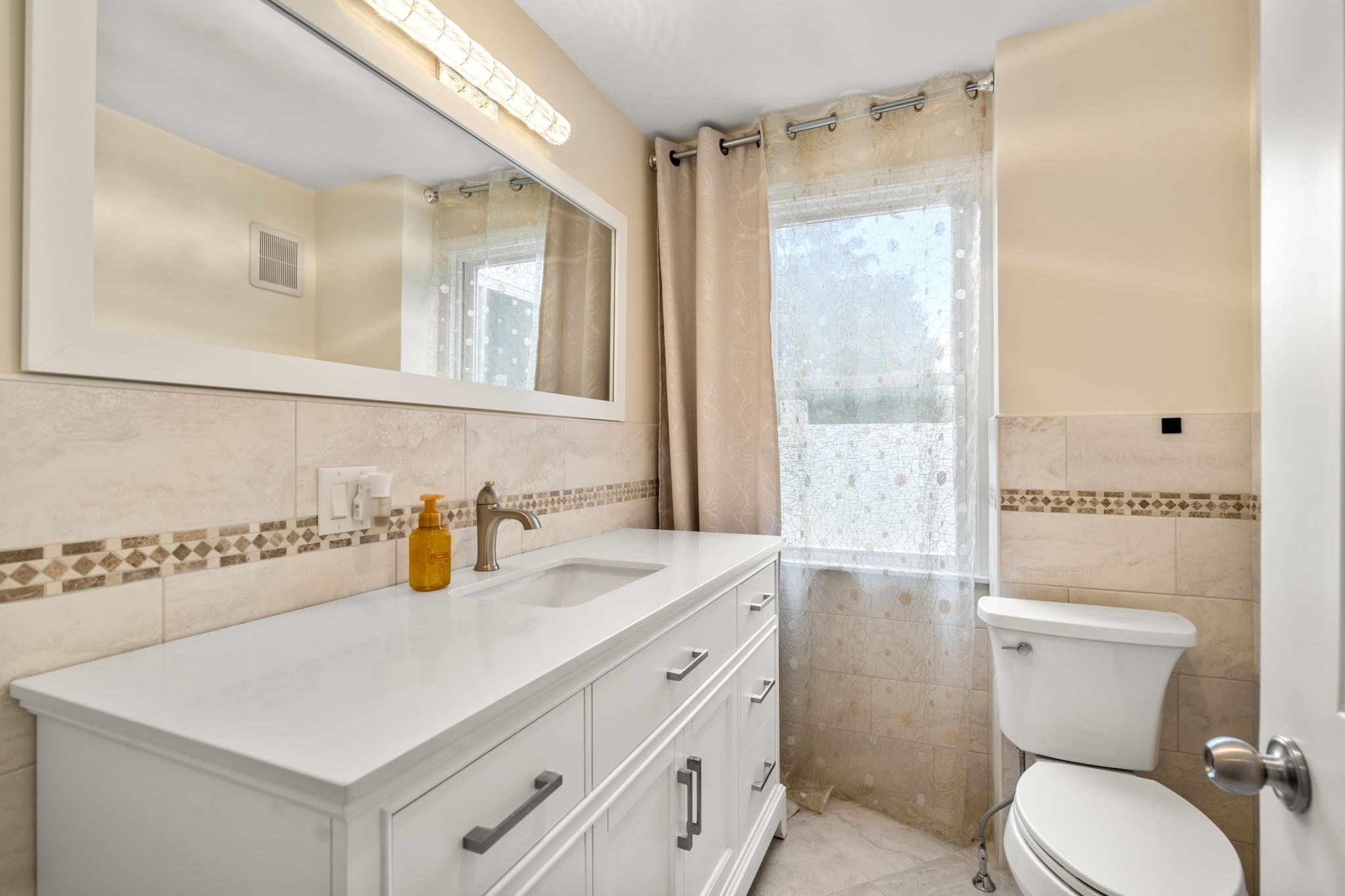 27 Hamilton Pl, Needham, MA 02494 - Image 32