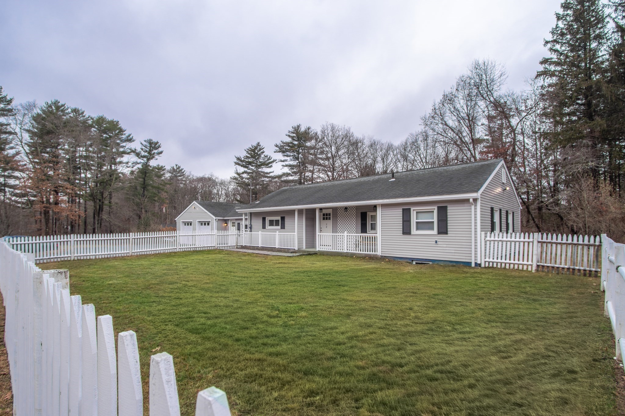 72 Charlton St, Oxford, MA 01540 - Image 1