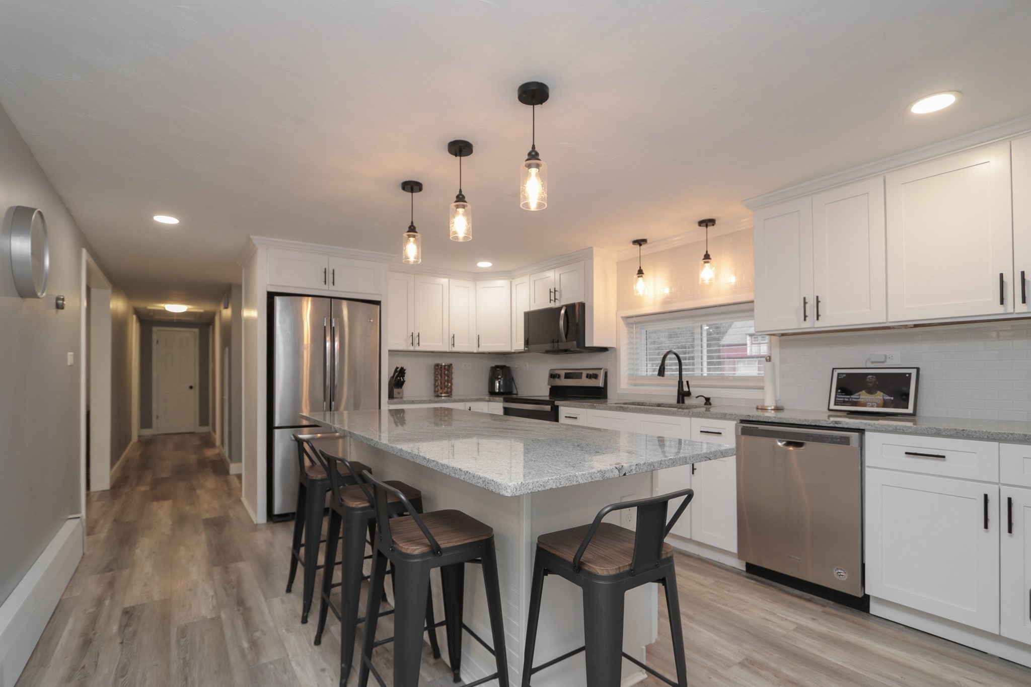 72 Charlton St, Oxford, MA 01540 - Image 4