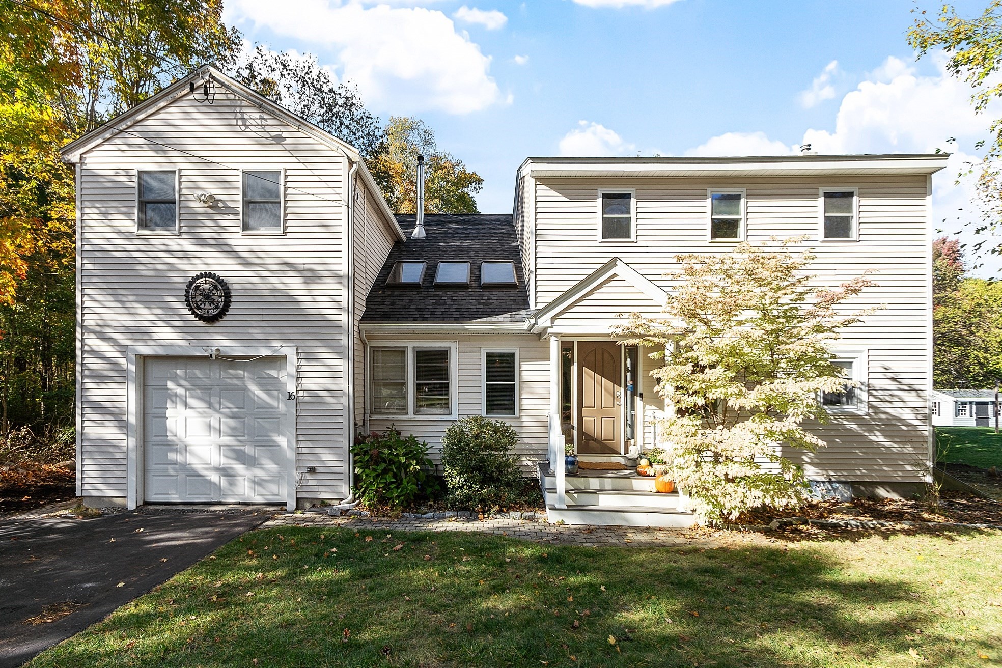 16 Fletcher Ln, Littleton, MA 01460 - Image 2