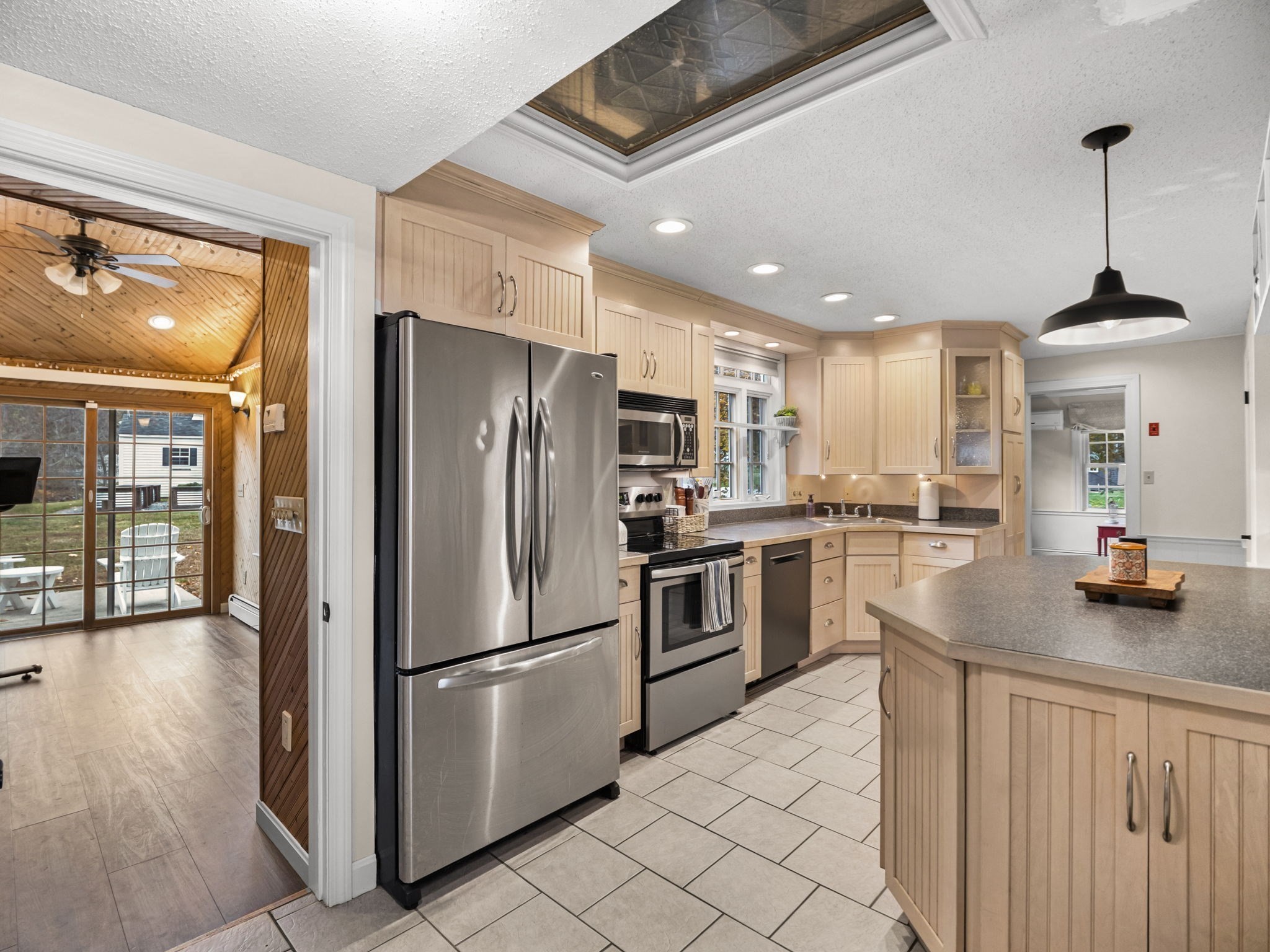 77 Stetson St, Haverhill, MA 01835 - Image 8