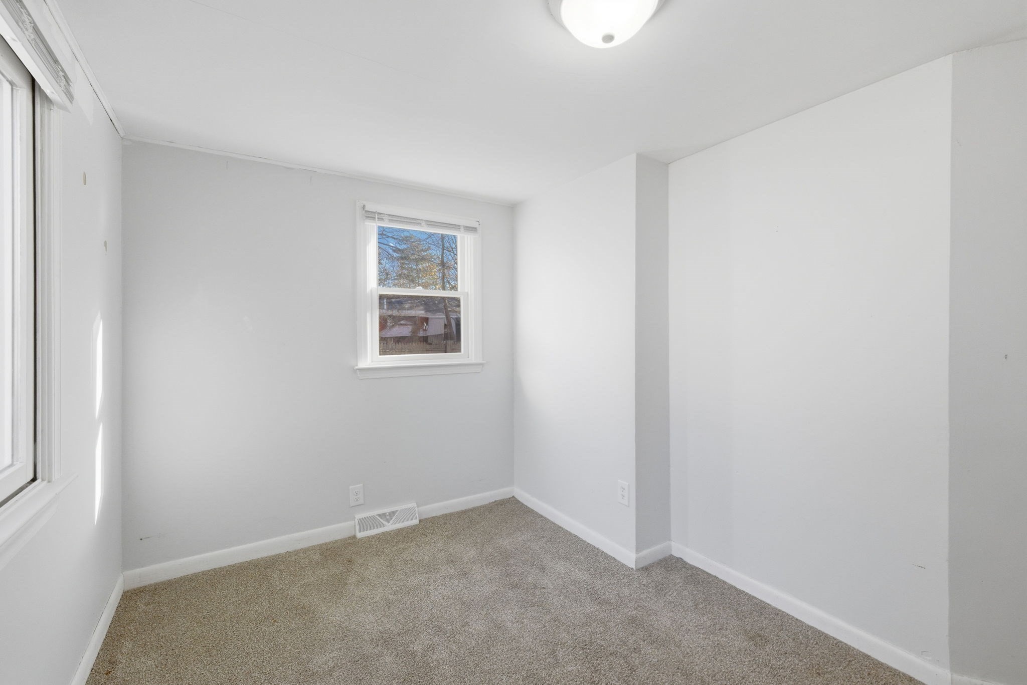 8 Pinehurst Avenue, Pembroke, MA 02359 - Image 28