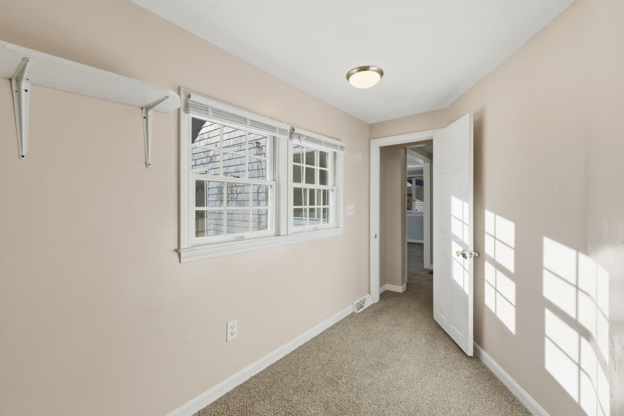 8 Pinehurst Avenue, Pembroke, MA 02359 - Image 34