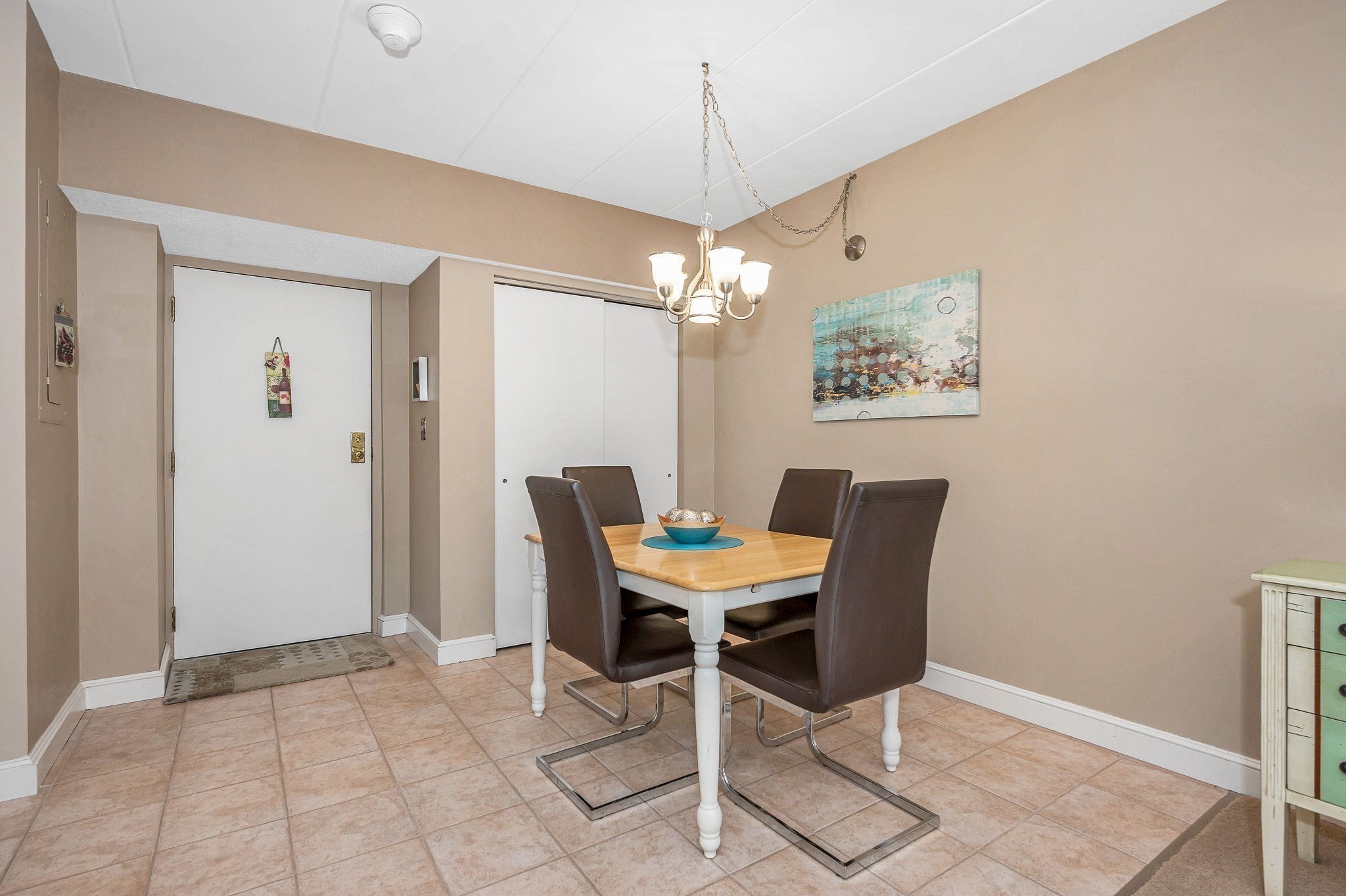 137 Franklin St Unit 102, Stoneham, MA 02180 - Image 4