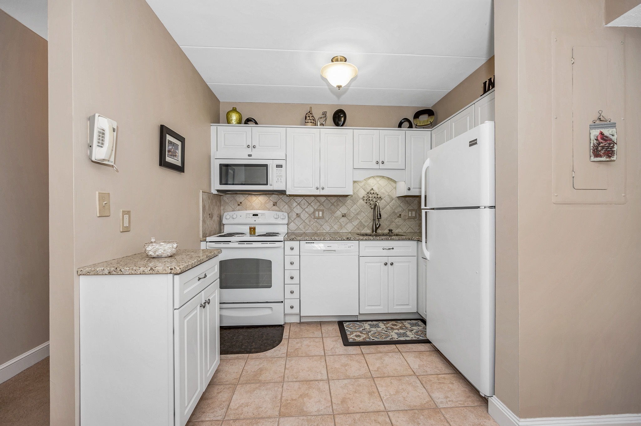 137 Franklin St Unit 102, Stoneham, MA 02180 - Image 5