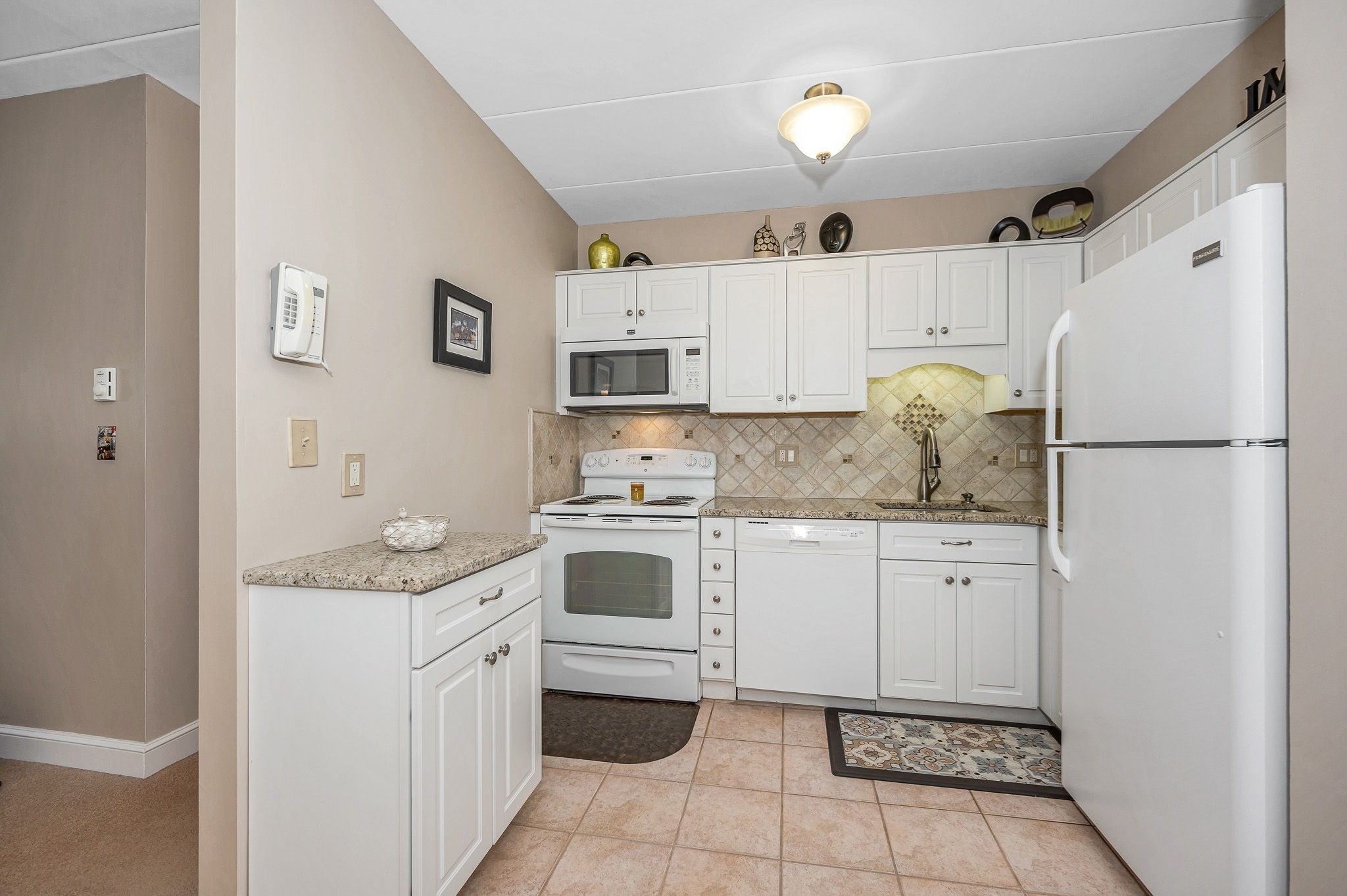 137 Franklin St Unit 102, Stoneham, MA 02180 - Image 6