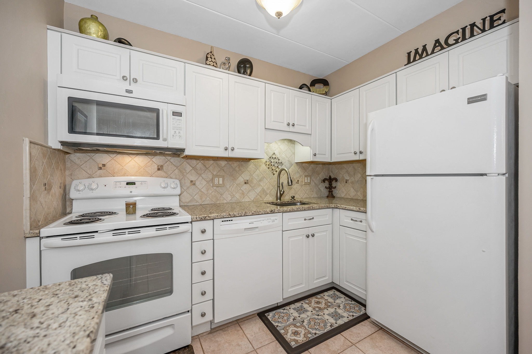 137 Franklin St Unit 102, Stoneham, MA 02180 - Image 7