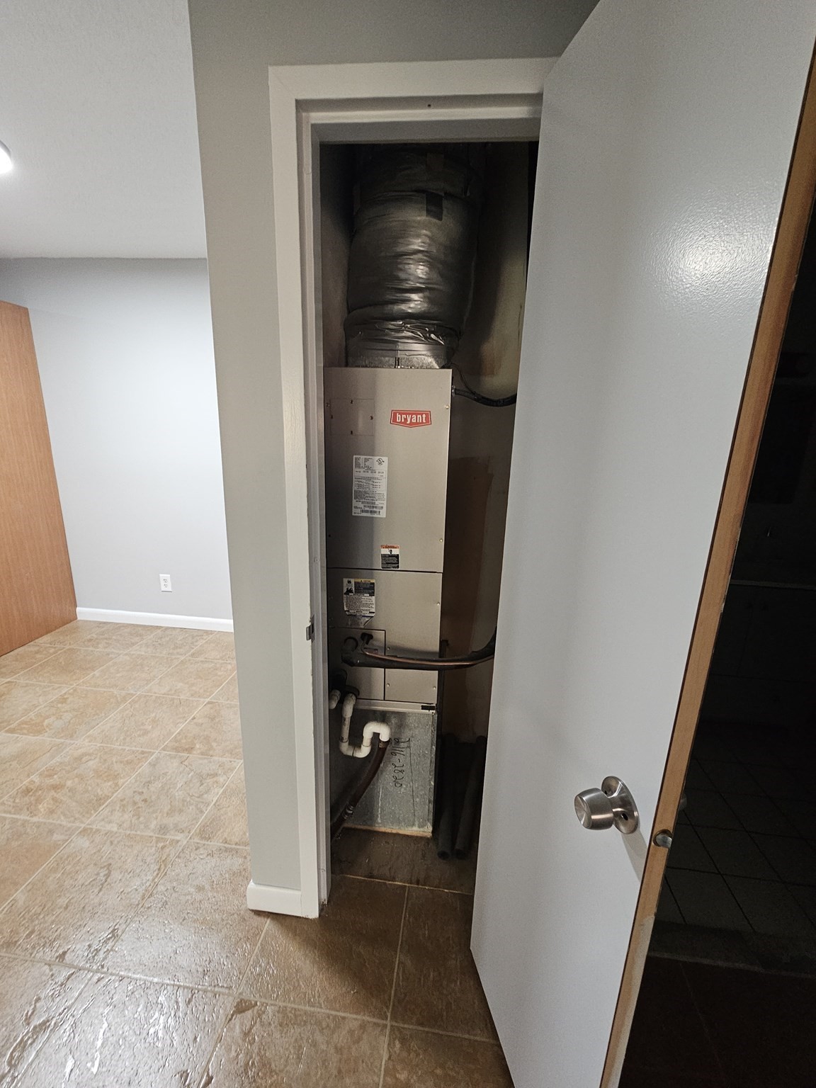 34 Thayer Pond Road Unit 8, Oxford, MA 01537 - Image 5