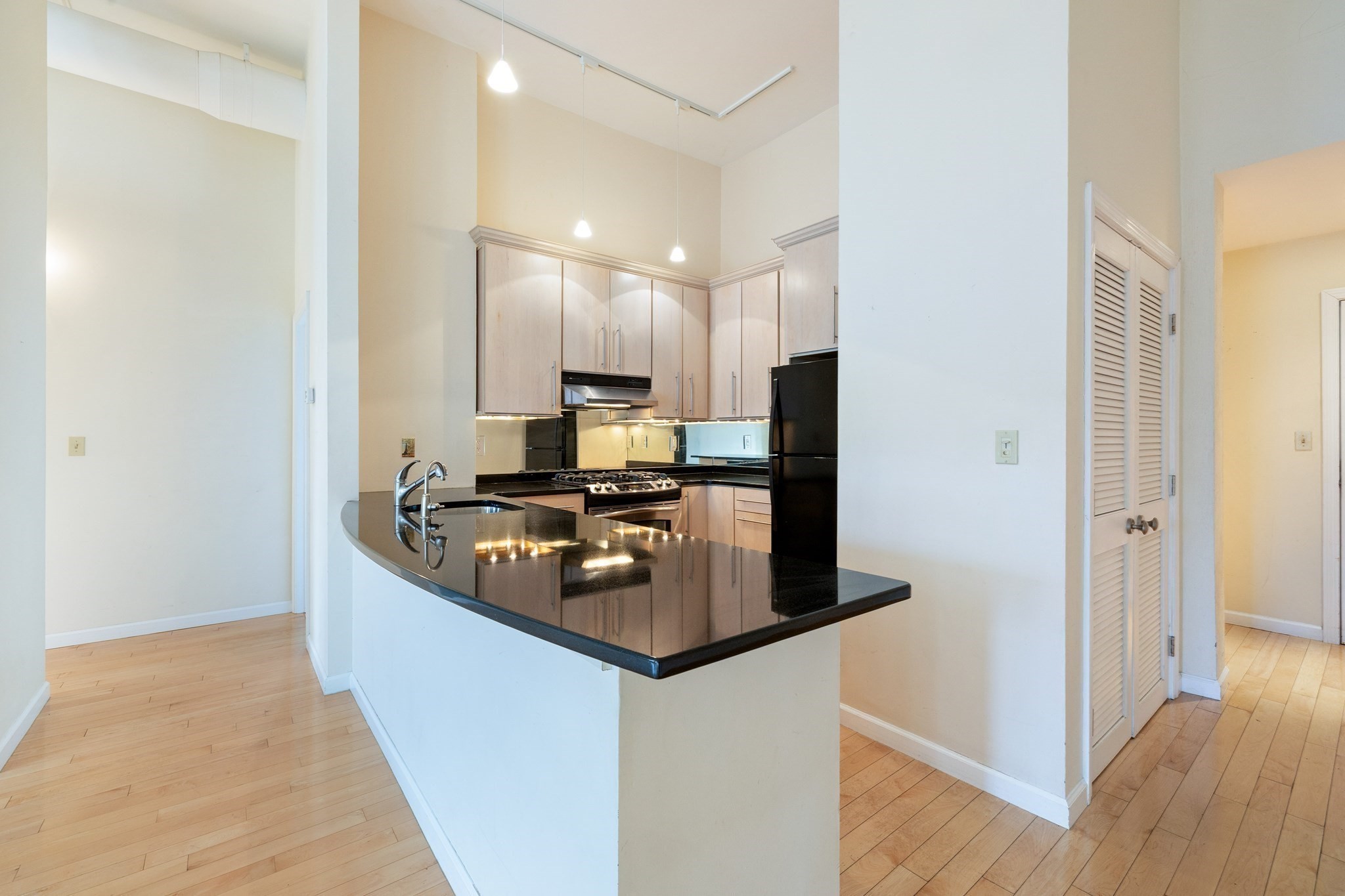 35 New South St Unit 307, Northampton, MA 01060 - Image 5