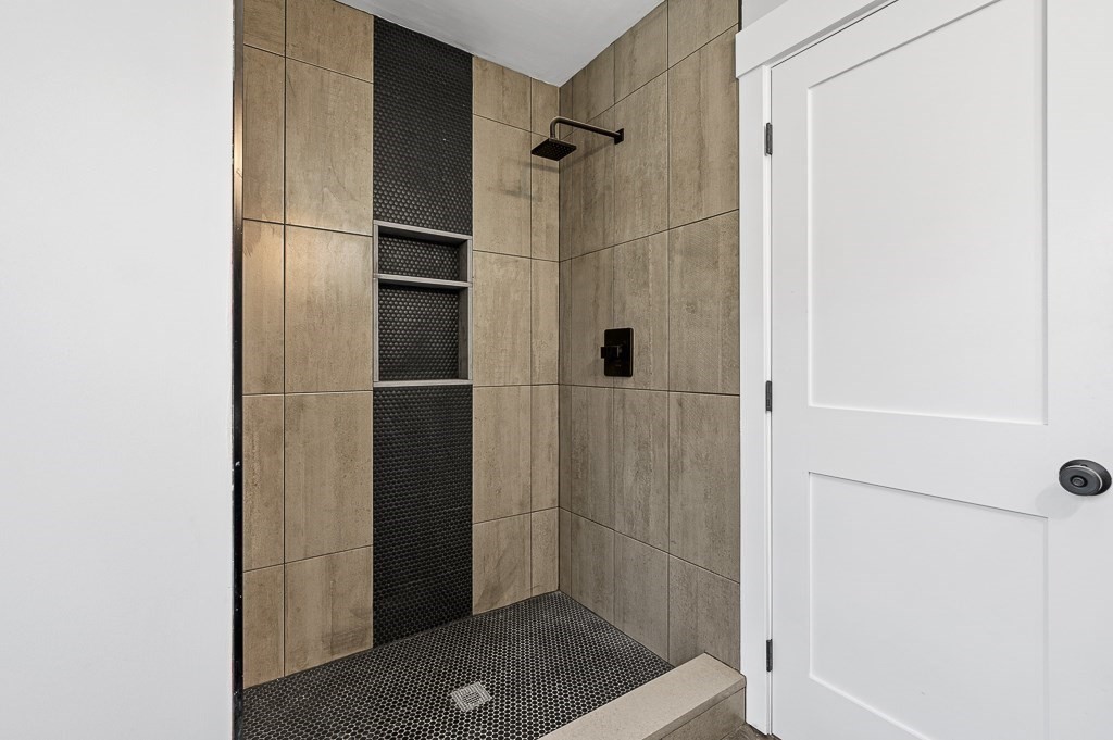 108 Paxton Rd, Spencer, MA 01562 - Image 19