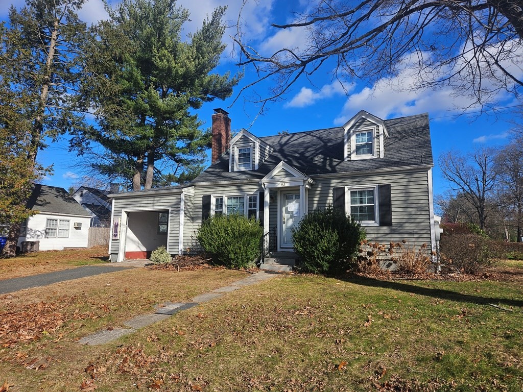 93 Cooper St, Springfield, MA 01108
