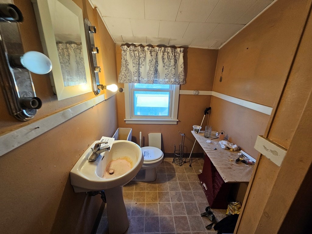 93 Cooper St, Springfield, MA 01108 - Image 11