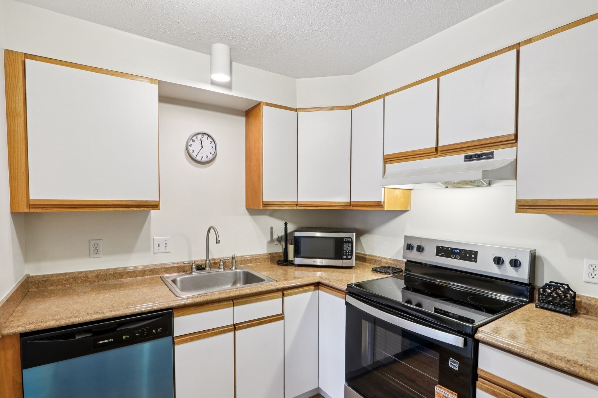 10 Pleasant Street Unit 202, Lynn, MA 01902 - Image 13