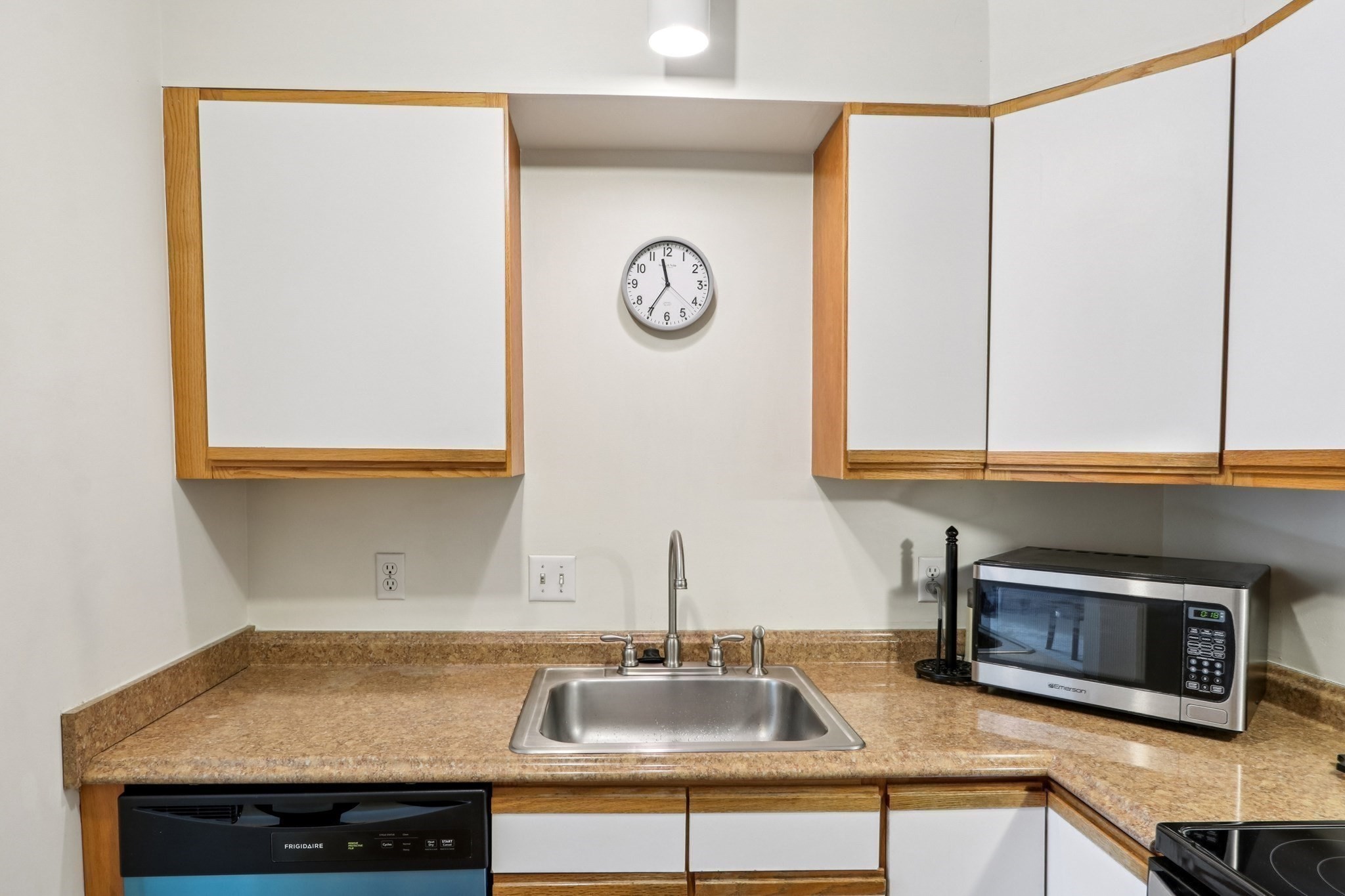 10 Pleasant Street Unit 202, Lynn, MA 01902 - Image 14